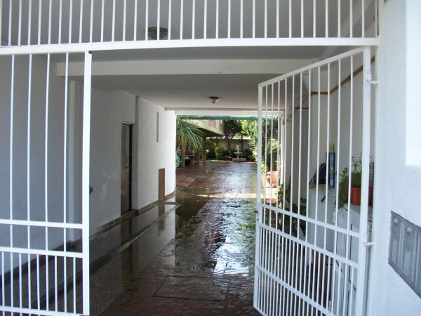 Complejo Anahuel - Amplio y Luminoso - Barrio Residencial San Rafael - A 2 cuadras de Coto - a 5 Cuadras de la peatonal - a 5 cuadras del mar - Departamento en Mar de Ajó