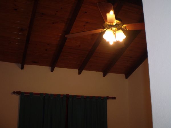 4 Ambientes -Excelente Ubicación - Cochera Cerrada - A 4 cuadras de la playa - a 1 cuadra de la plaza - a 4 cuadras del centro - Casa/Chalet en La Lucila del Mar