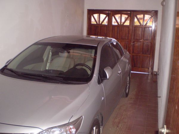 4 Ambientes -Excelente Ubicación - Cochera Cerrada - A 4 cuadras de la playa - a 1 cuadra de la plaza - a 4 cuadras del centro - Casa/Chalet en La Lucila del Mar