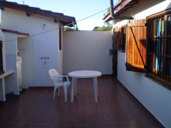 4 Ambientes -Excelente Ubicación - Cochera Cerrada - A 4 cuadras de la playa - a 1 cuadra de la plaza - a 4 cuadras del centro - Casa/Chalet en La Lucila del Mar