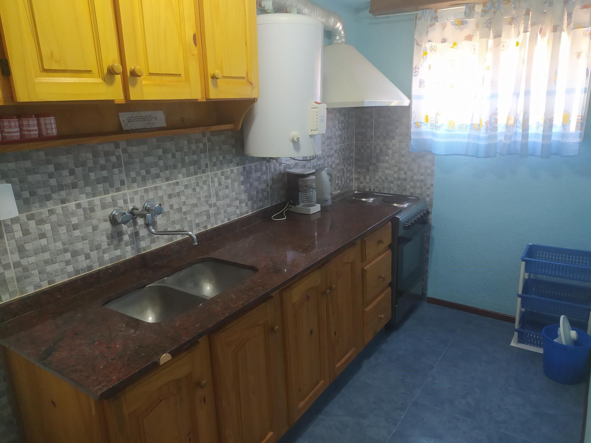 2 Ambientes en 2do Piso - Edificio El Piave - Balcón a la Calle - A 1 cuadra de la Playa - Departamento en La Lucila del Mar