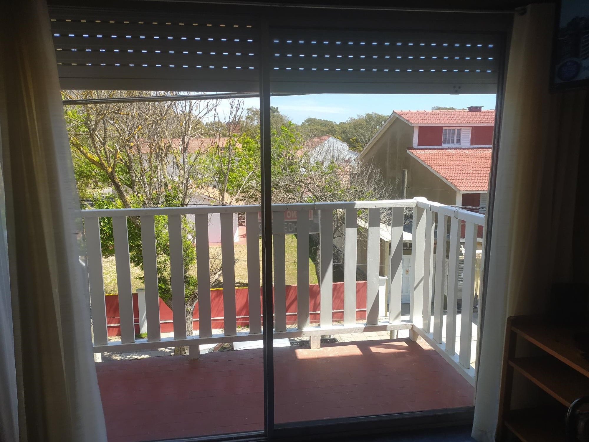 2 Ambientes en 2do Piso - Edificio El Piave - Balcón a la Calle - A 1 cuadra de la Playa - Departamento en La Lucila del Mar