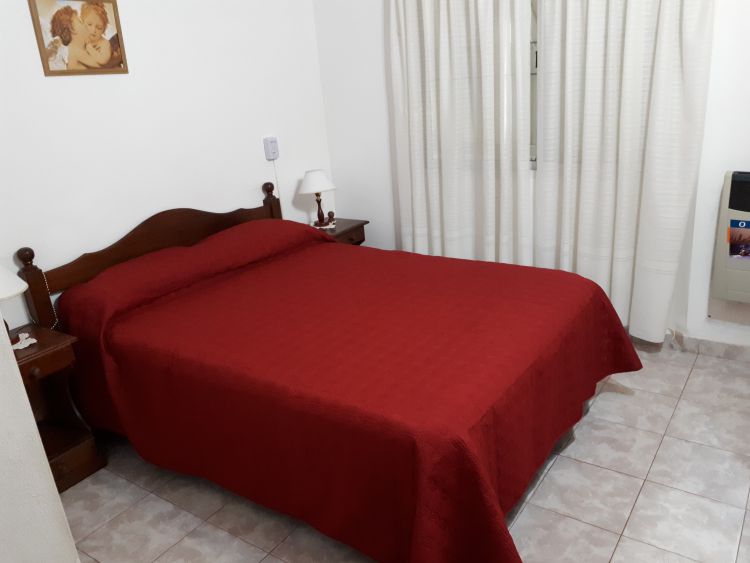 4 Ambientes Muy Amplios - Cochera para 2 Autos - Seguridad Absoluta - A 4 cuadras del mar - Casa/Chalet en La Lucila del Mar