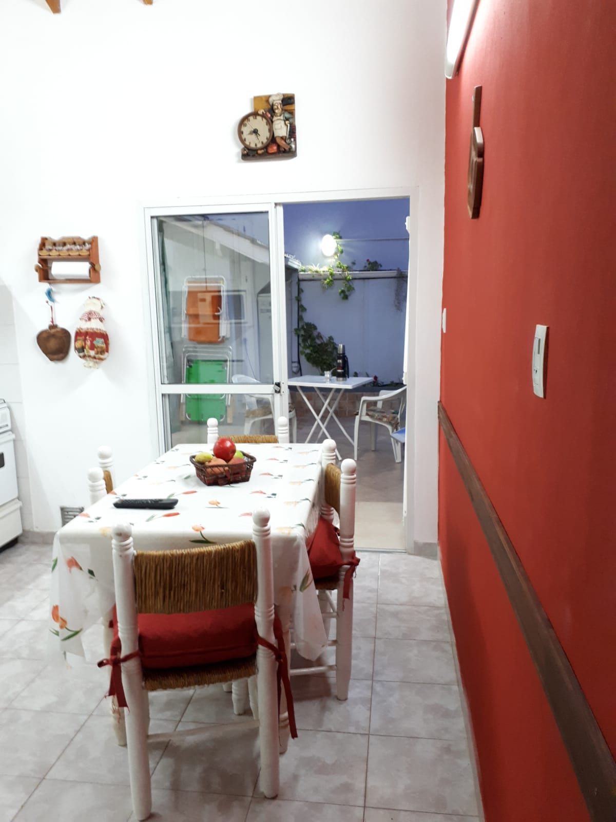 4 Ambientes Muy Amplios - Cochera para 2 Autos - Seguridad Absoluta - A 4 cuadras del mar - Casa/Chalet en La Lucila del Mar