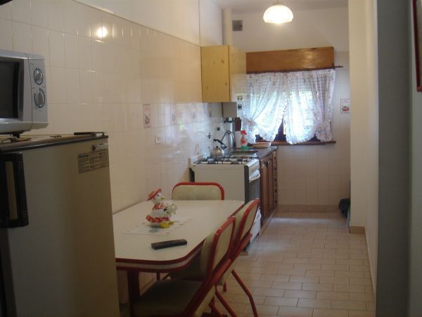 3 Ambientes con Cochera Techada - Atendido por sus Dueños - Luminoso y de Excelente Gusto - A 2 cuadras del mar - a 2 cuadras del centro - Dúplex/Tríplex en Mar de Ajó