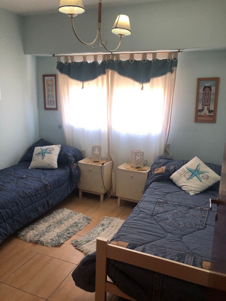 3 Ambientes en 1er Piso - Cochera - Mobiliario impecable, luminosidad y confort - A 2 cuadras de la playa - a 1 cuadra de Chiozza - Departamento en San Bernardo