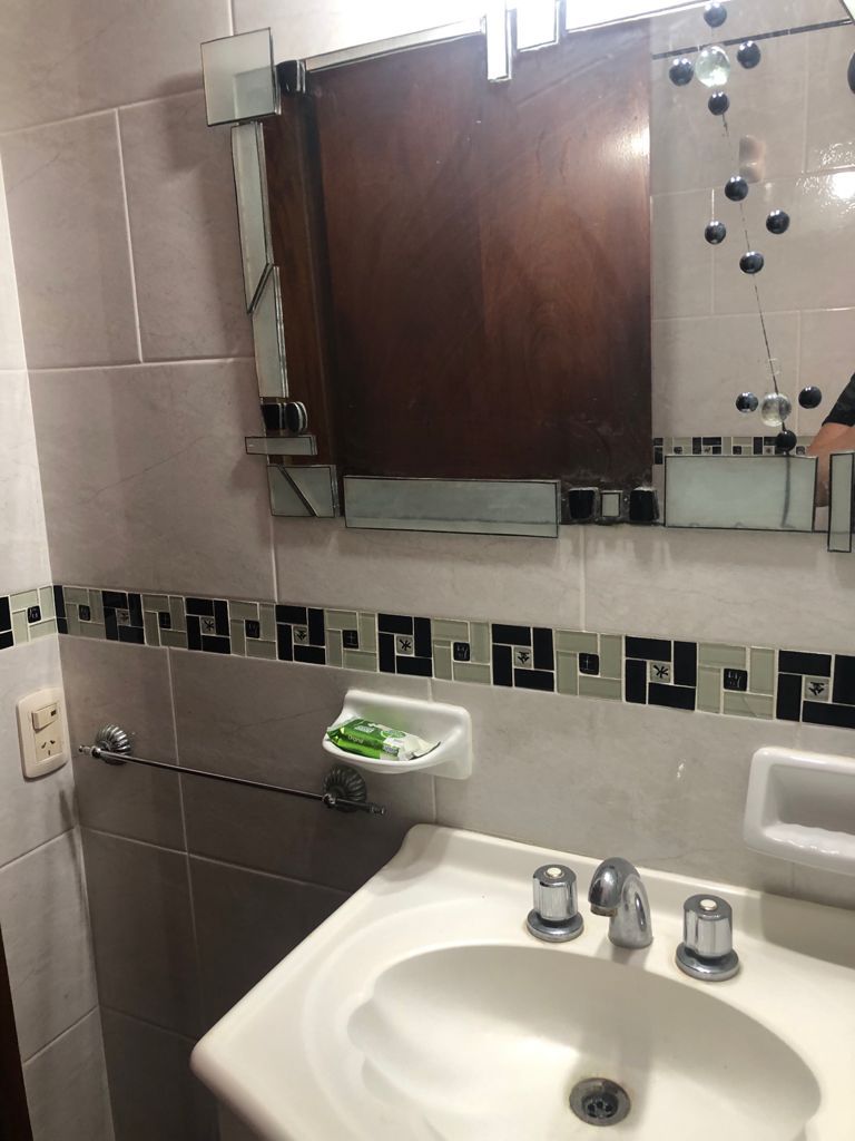 3 Ambientes en 1er Piso - Cochera - Mobiliario impecable, luminosidad y confort - A 2 cuadras de la playa - a 1 cuadra de Chiozza - Departamento en San Bernardo