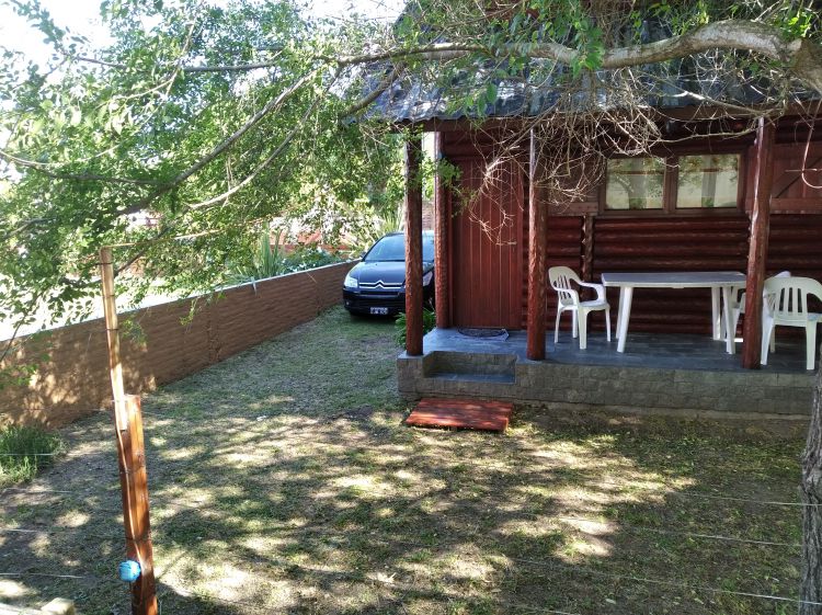 Complejo: 2 Ambientes - Area Parquizada - A 4 cuadras de la playa - a 5 cuadras del supermercado - Cabaña en Mar de Ajó