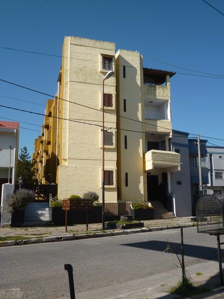 2 Ambientes - Balcon al Mar - Pleno Centro - Estacionamiento (Opcional) - A ½ cuadra del mar. Balneario Almejas - Departamento en San Clemente