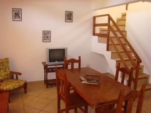 3 Ambientes con Cochera - El Pinar - A 3 cuadras del mar - a 2 de la calle principal - Dúplex/Tríplex en La Lucila del Mar