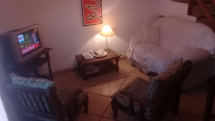 3 Ambientes con Cochera - El Pinar - A 3 cuadras del mar - a 2 de la calle principal - Dúplex/Tríplex en La Lucila del Mar