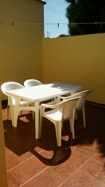 3 Ambientes con Cochera - El Pinar - A 3 cuadras del mar - a 2 de la calle principal - Dúplex/Tríplex en La Lucila del Mar
