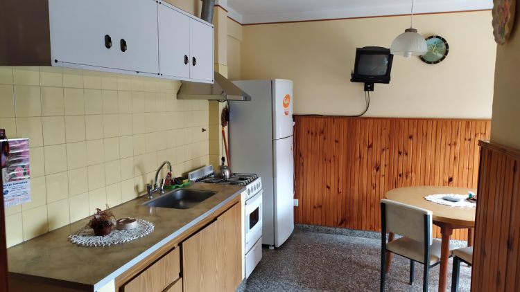 3 Ambientes - Barrio Tranquilo - Cochera Cubierta y Cerrada - A 2 cuadras del mar - a 5 cuadras de la peatonal de San Bernardo - Departamento en Mar de Ajó