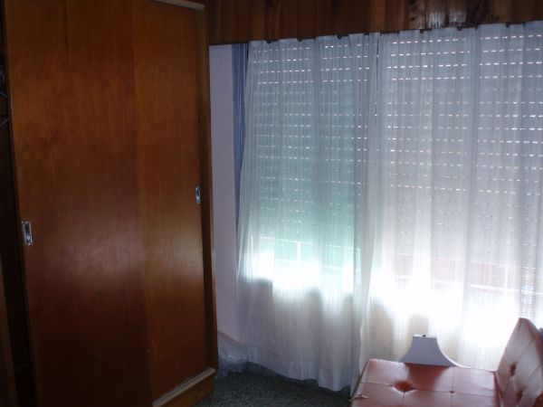 3 Ambientes - Barrio Tranquilo - Cochera Cubierta y Cerrada - A 2 cuadras del mar - a 5 cuadras de la peatonal de San Bernardo - Departamento en Mar de Ajó