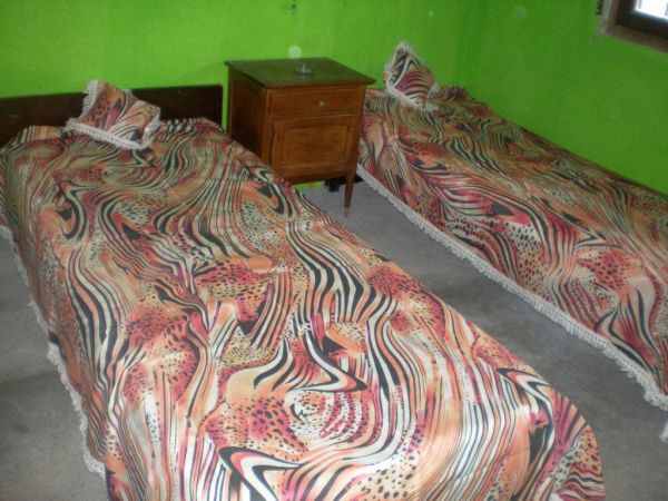 3 Ambientes con Entrada para 2 Autos  - Amplia Comodidad - Zona de boliches - A 9 cuadras de la playa - A 4 cuadras de la terminal de omnibus - Casa/Chalet en San Bernardo