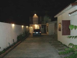 Complejo: Excelente Estado - Muy Equipado !!! - A 2 cuadras del mar - Casa/Chalet en La Lucila del Mar