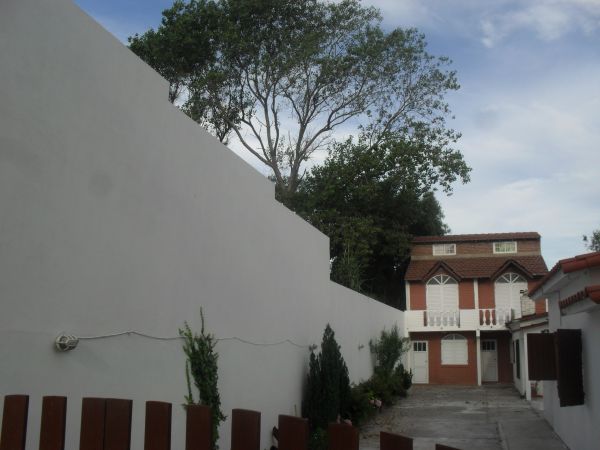 Complejo: Excelente Estado - Muy Equipado !!! - A 2 cuadras del mar - Casa/Chalet en La Lucila del Mar