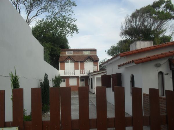 Complejo: Excelente Estado - Muy Equipado !!! - A 2 cuadras del mar - Casa/Chalet en La Lucila del Mar