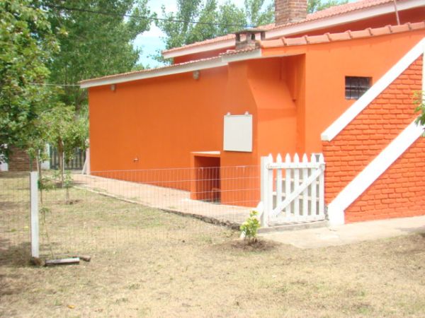 3 Ambientes - Enorme Espacio - A 7 cuadras del mar - Casa/Chalet en Aguas Verdes