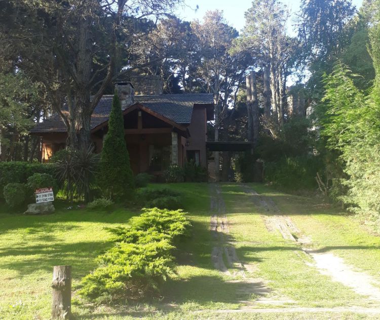 Chimychurri Hermoso Chalet - IM-PER-DI-BLE - Excelente ubicación - A 3 cuadras del mar y a 2 del centro. - Casa/Chalet en Costa del Este