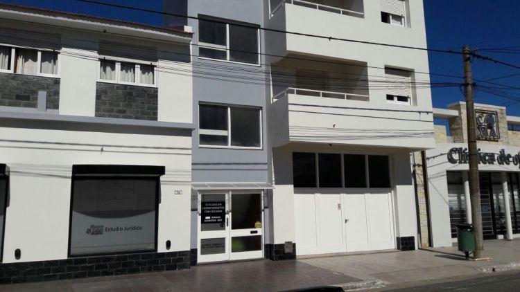 Complejo - A 5 cuadras de la Playa - a 4 de la peatonal - a 3 del supermercado Coto - Departamento en Mar de Ajó