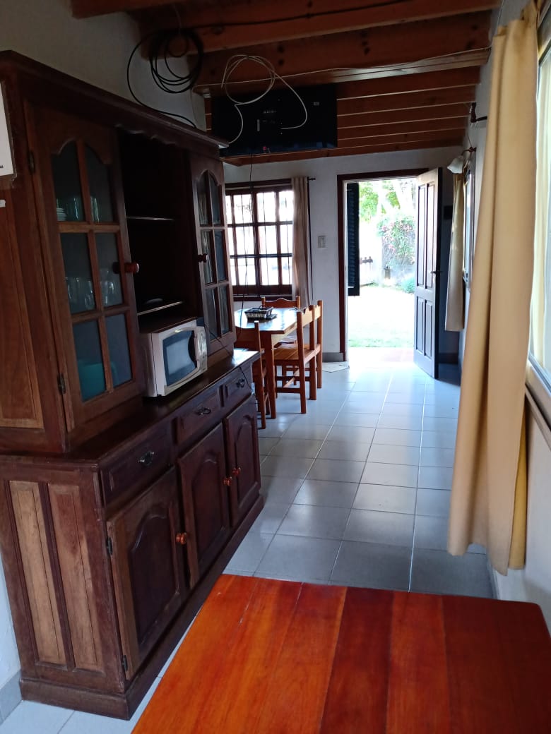 3 Ambientes con Cochera  - Atendido por sus Dueños - Zona Tranquila y Segura - A 4 cuadras del mar - a 9 cuadras de San Bernardo - a 9 cuadras del muelle - Dúplex/Tríplex en La Lucila del Mar