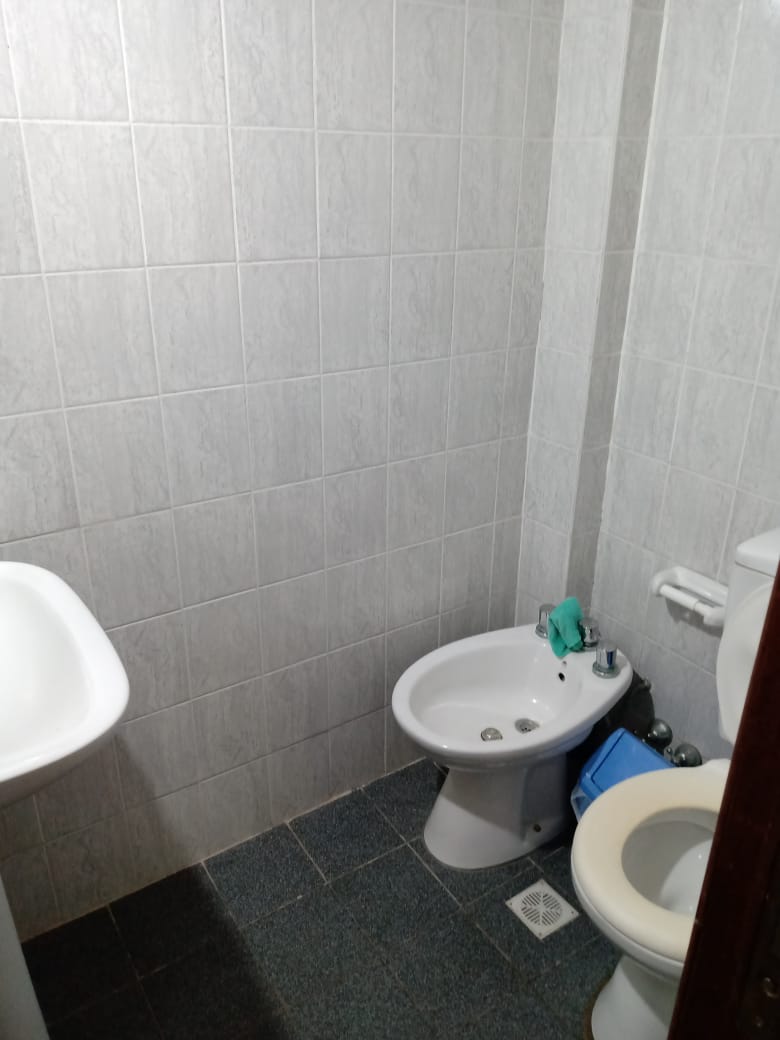 3 Ambientes con Cochera  - Atendido por sus Dueños - Zona Tranquila y Segura - A 4 cuadras del mar - a 9 cuadras de San Bernardo - a 9 cuadras del muelle - Dúplex/Tríplex en La Lucila del Mar