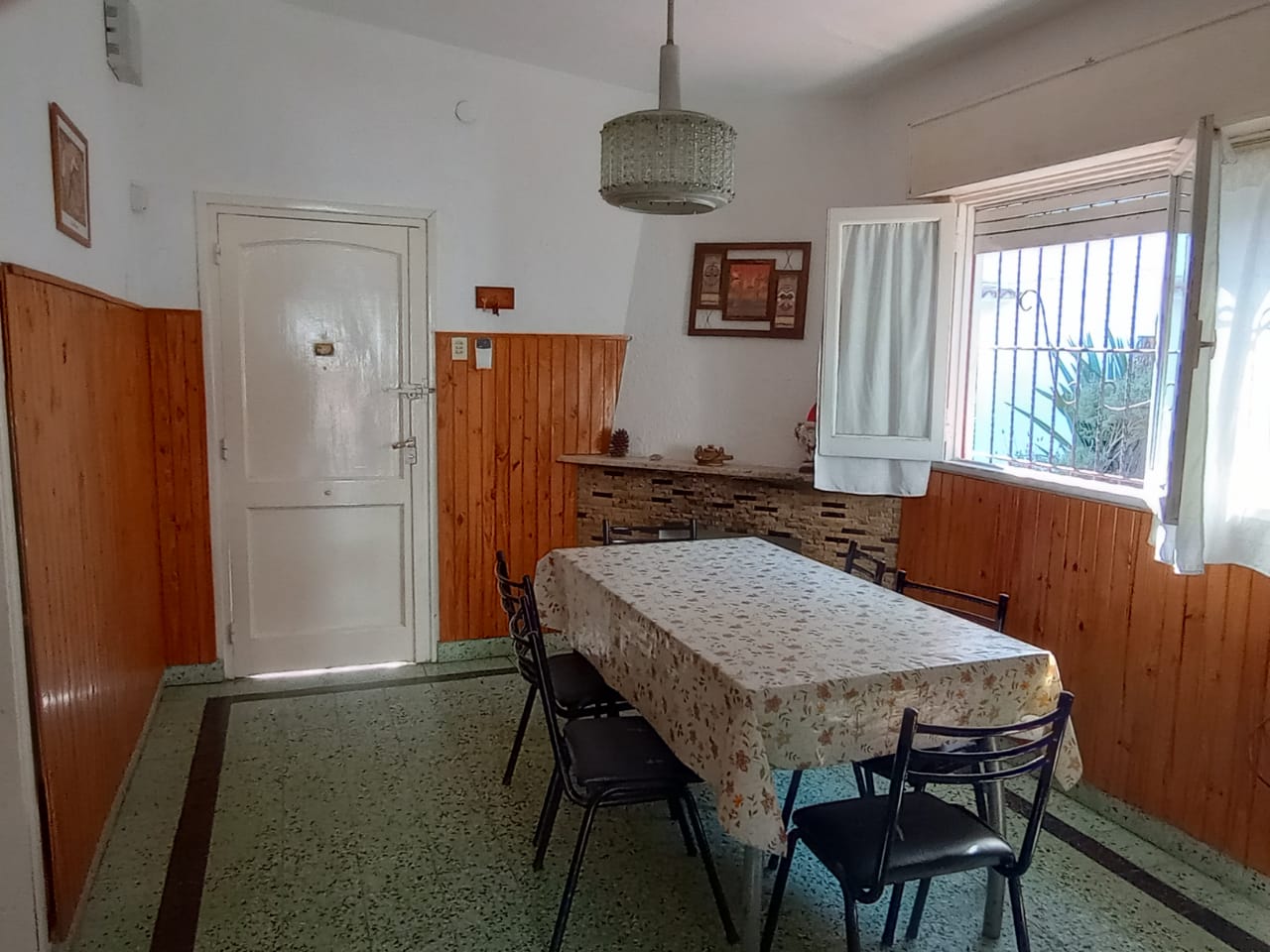 4 Ambientes - Cochera Cerrada - Todo en Planta Baja - A 3 cuadras del mar - a 7 cuadras del centro de de San Bernardo - Casa/Chalet en Mar de Ajó