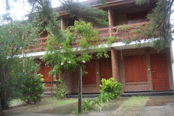 4 Ambientes con Cochera - Atendido por sus Dueños - A 2 cuadras de Av. San Bernardo - a 10 cuadras del mar - Dúplex/Tríplex en San Bernardo