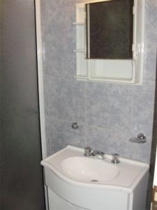 2 Ambientes al 1er Piso - Muy Luminoso - Garage Cubierto - Pleno Centro - A 3 cuadras de la playa - a 2 cuadras de la peatonal - Departamento en Mar de Ajó