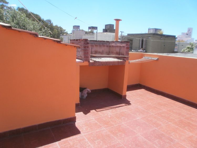 2 Ambientes en 2do Piso por Escalera  - Terraza Independiente - Barrio San Rafael - A 3 cuadras de la playa - a 2 cuadras de la peatonal - Departamento en Mar de Ajó