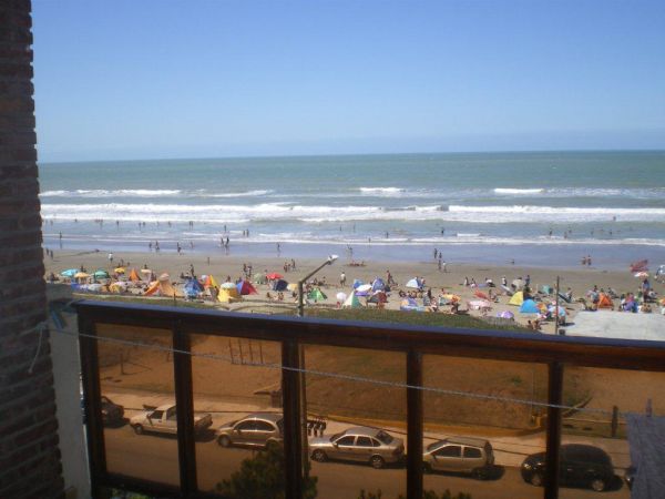 3 Ambientes Frente al mar - Con Cochera - Edificio Ancla - Frente al mar - a 1 cuadra de la peatonal - a 2 cuadras del supermercado Coto - Departamento en Mar de Ajó