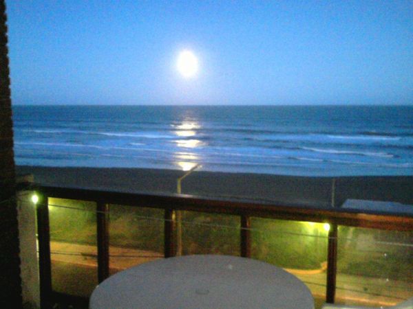 3 Ambientes Frente al mar - Con Cochera - Edificio Ancla - Frente al mar - a 1 cuadra de la peatonal - a 2 cuadras del supermercado Coto - Departamento en Mar de Ajó