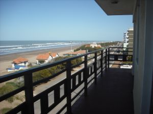 3 Ambientes en 4to Piso - Cochera Cerrada - Balcón Frente al Mar - Edificio Europa VI - A 1 cuadra de la calle principal - a 5 cuadras del Pleno centro - Departamento en San Bernardo