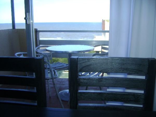 2 Ambientes con Balcon - Vista Panoramica al Mar - A ½ cuadra de la