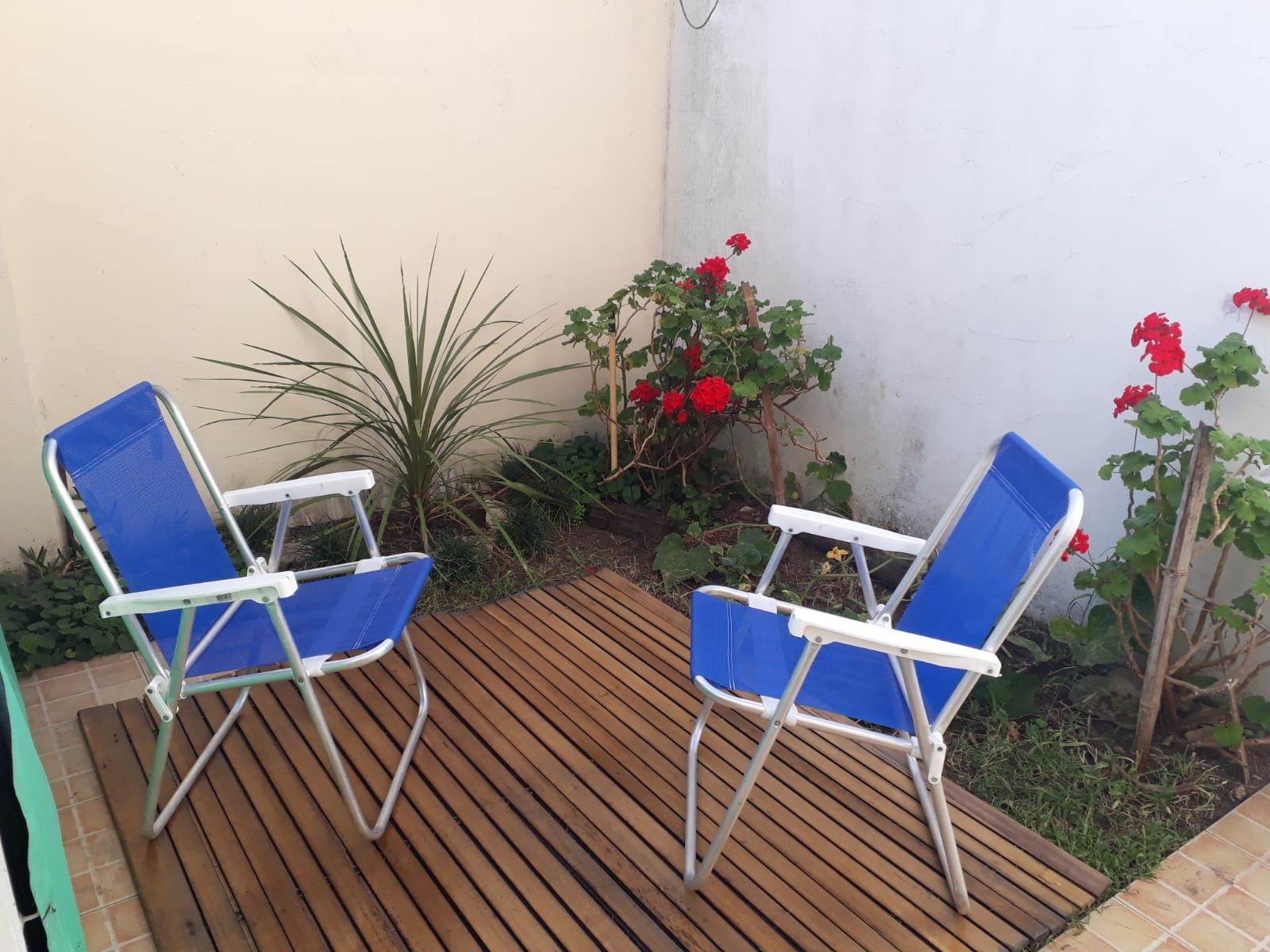 4 Ambientes Comodos - Totalmente Equipado con Mobiliario - Espacio Guarda Vehiculo - A 1½ cuadras del mar - a 15 cuadras del centro de San Bernardo - Dúplex/Tríplex en Costa Azul