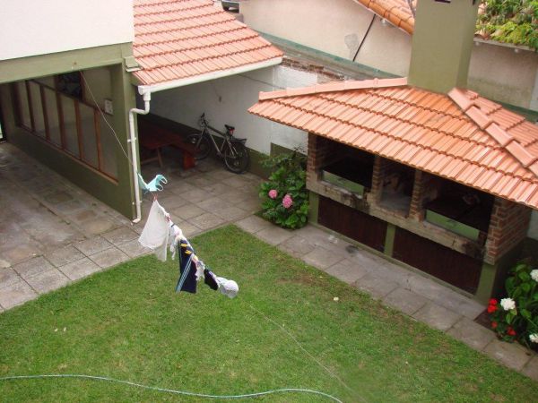 3 Ambientes en 2do Piso por Escalera Cochera Cubierta Fija - Zona residencial - a 3 cuadras de Av. San Bernardo - a 4 cuadras del mar - Dúplex/Tríplex en San Bernardo
