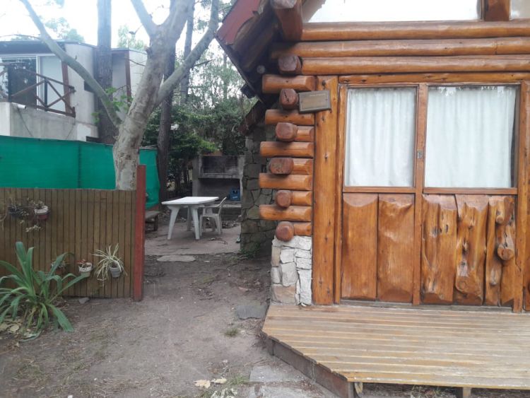 2 Ambientes - Muy Comoda - Entrada de Vehiculo - Ideal Parejas !!! - A 2 cuadras del mar - a 3 cuadras del centro comercial - Cabaña en Mar de las Pampas