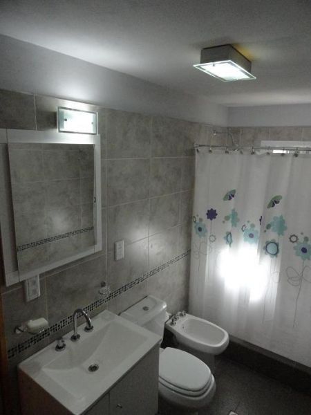 3 Ambientes en El Pinar - Entrada de Auto - A 1 cuadra del mar - Casa/Chalet en La Lucila del Mar