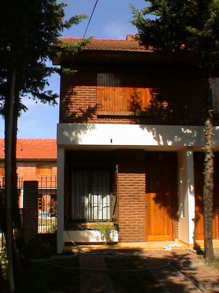 4 Ambientes - Entrada de auto - Atendido por sus Dueños - Ubicado a  3 cuadras del mar - Dúplex/Tríplex en La Lucila del Mar