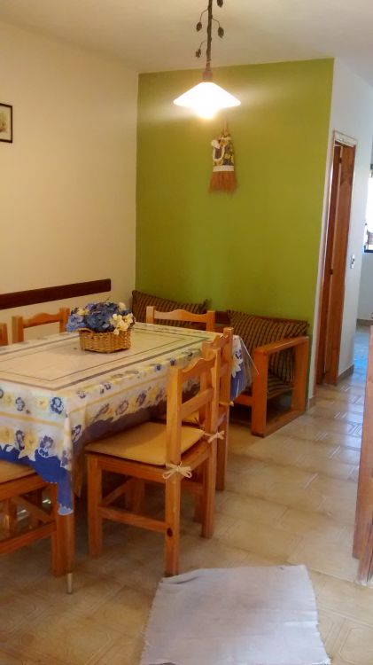 4 Ambientes - Entrada de auto - Atendido por sus Dueños - Ubicado a  3 cuadras del mar - Dúplex/Tríplex en La Lucila del Mar
