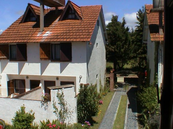 4 Ambientes - Entrada de auto - Atendido por sus Dueños - Ubicado a  3 cuadras del mar - Dúplex/Tríplex en La Lucila del Mar
