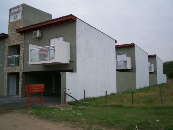 Complejo Aparts Minada IX - 3 Ambientes - Estacionamiento Propio - A 2 cuadras del mar - Departamento en Costa Azul