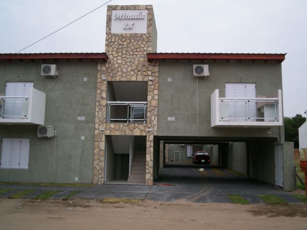 Complejo Aparts Minada IX - 3 Ambientes - Estacionamiento Propio - A 2 cuadras del mar - Departamento en Costa Azul