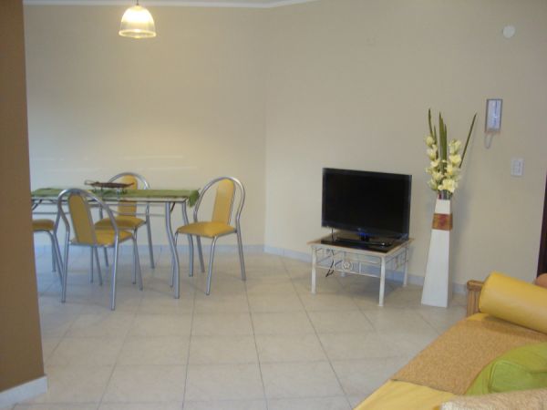 3 ambientes con parrilla - a 1 cuadra del mar - Departamento en Mar de Ajó