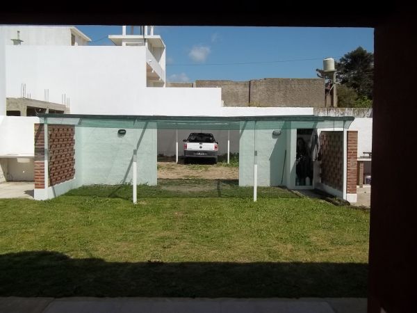 Complejo Ajonorte - 2 Ambientes con Cochera y Patio - A 1 Cuadra del Mar - A 2 Cuadras del Muelle - A 8 Cuadras del Centro - Departamento en Mar de Ajó