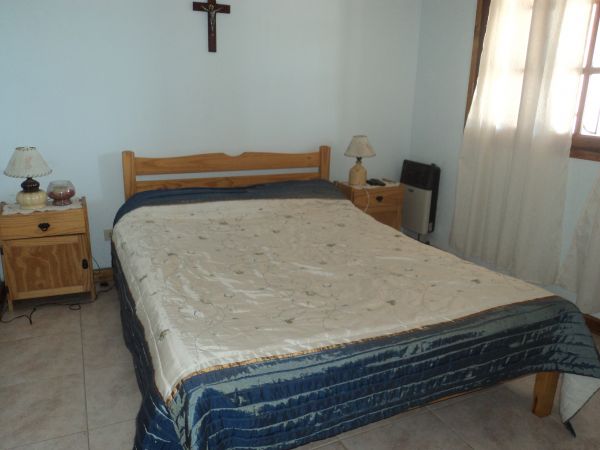 4 Ambientes Amplios mas entrepiso - Garage Cubierto - Excelente Ubicación - Jardín - A 5 cuadras del mar - A 1 cuadra de la plaza - A 4 cuadras del centro - Casa/Chalet en La Lucila del Mar