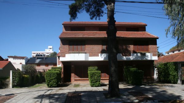 Dúplex de Tres Plantas - De Excelencia - A 5 cuadras del Mar - Zona Céntrica Residencial - Dúplex/Tríplex en San Bernardo
