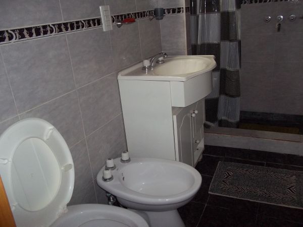 2 Ambientes - Excelente Ubicación - Ubicado a 6 cuadras del Mar y 5 de Coto. - Departamento en Mar de Ajó