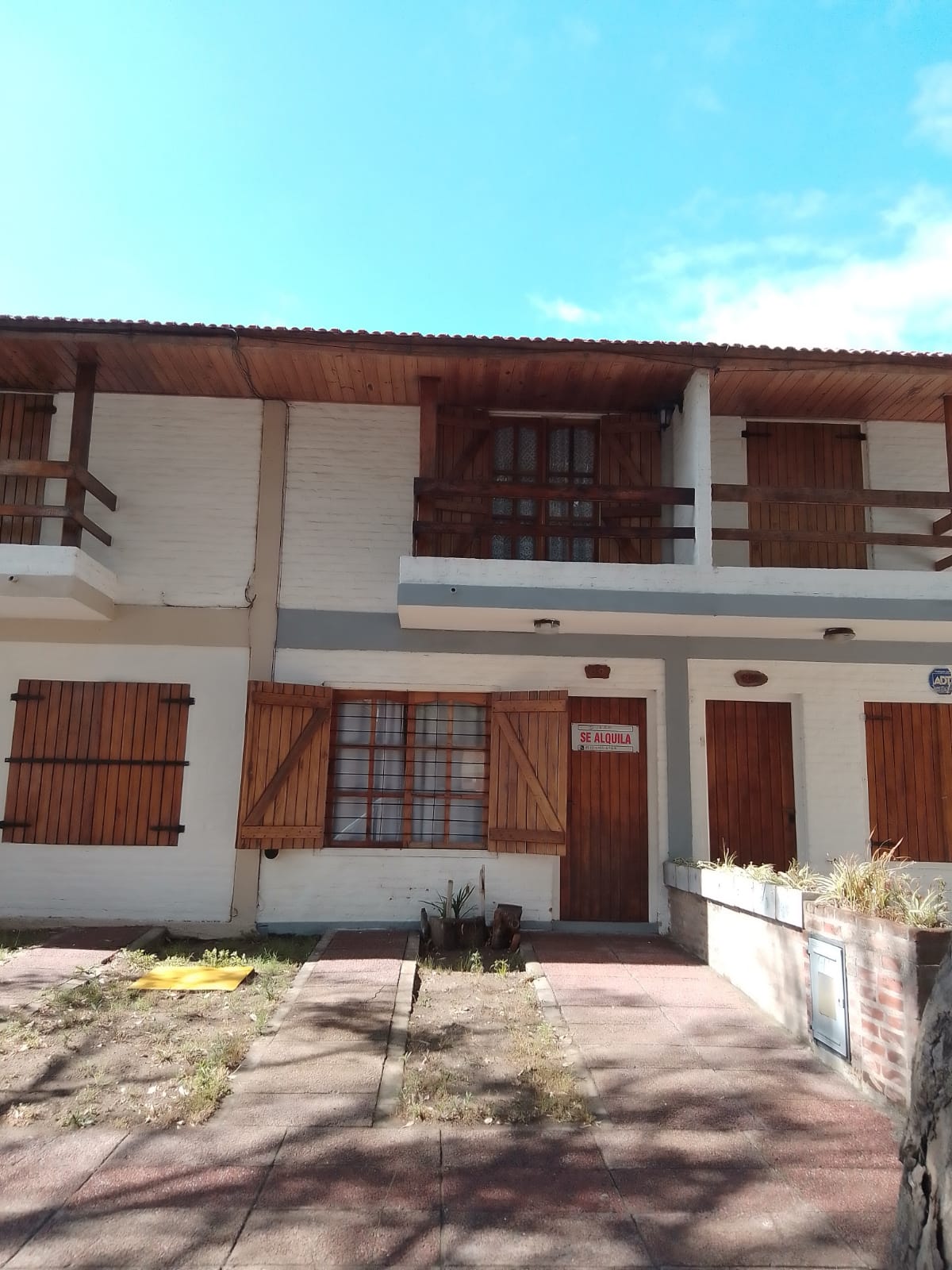 3 ambientes - Muy luminoso - A 50 m. del mar - En zona centrica - Dúplex/Tríplex en La Lucila del Mar